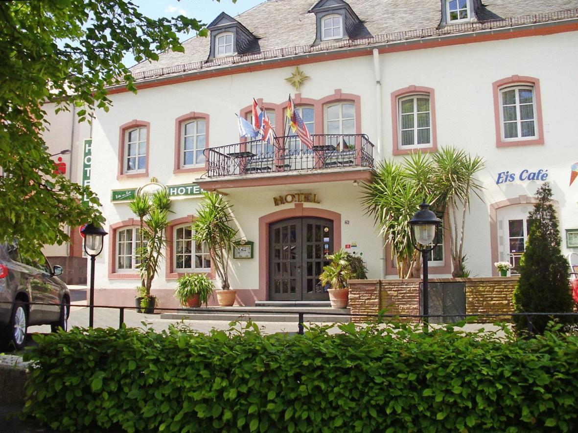 Hotel Zum Goldenen Stern Pruem Exterior photo