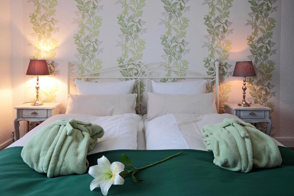 Hotel Zum Goldenen Stern Pruem Room photo