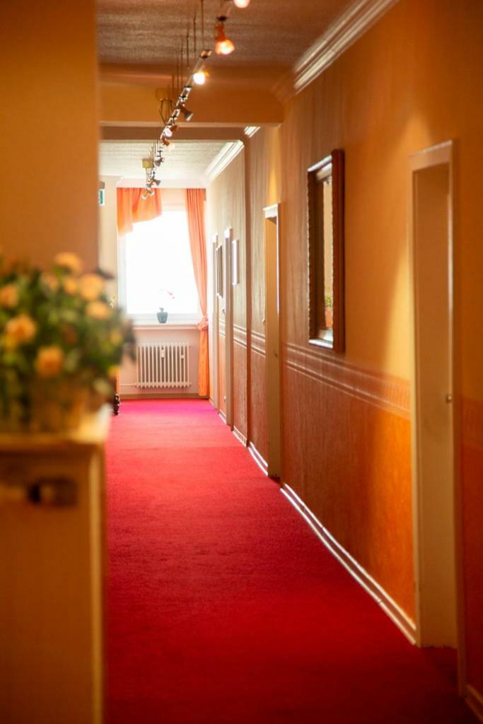 Hotel Zum Goldenen Stern Pruem Exterior photo